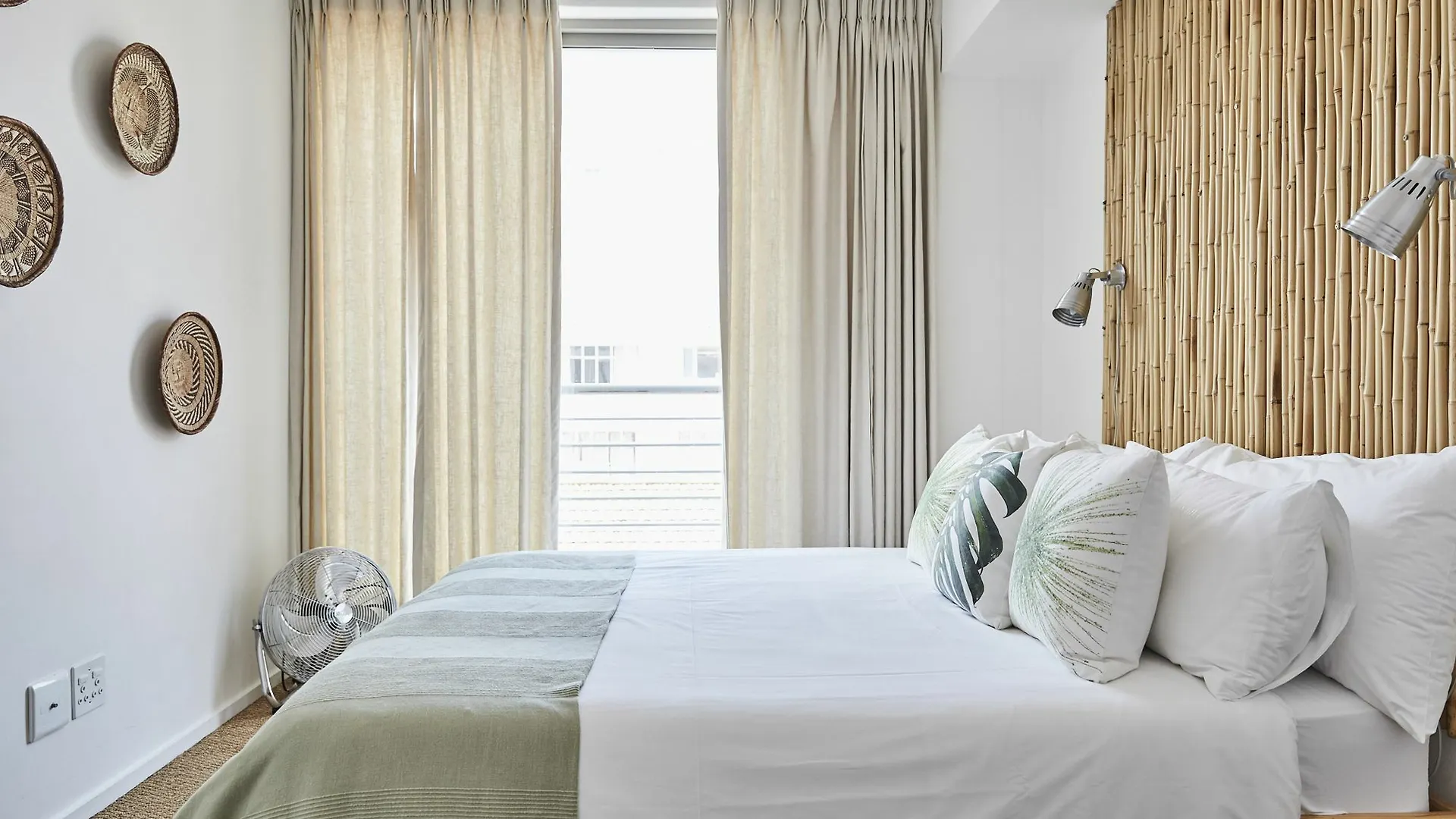 Antrim Luxury Apartment 404